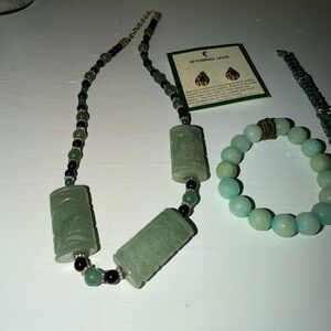 Green Jade Beaded Necklace and Bracelet Set